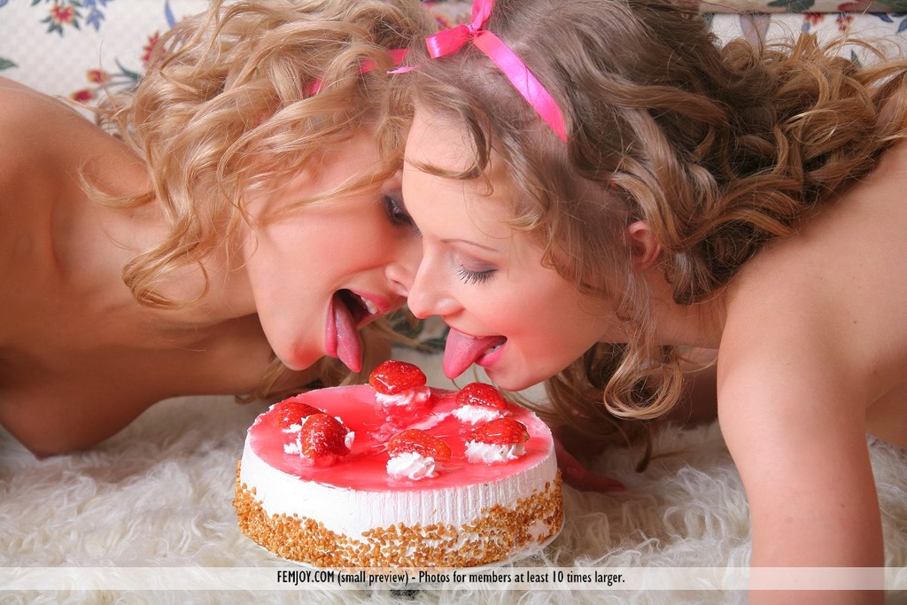 Cute Blonde Anju & Pal Licking