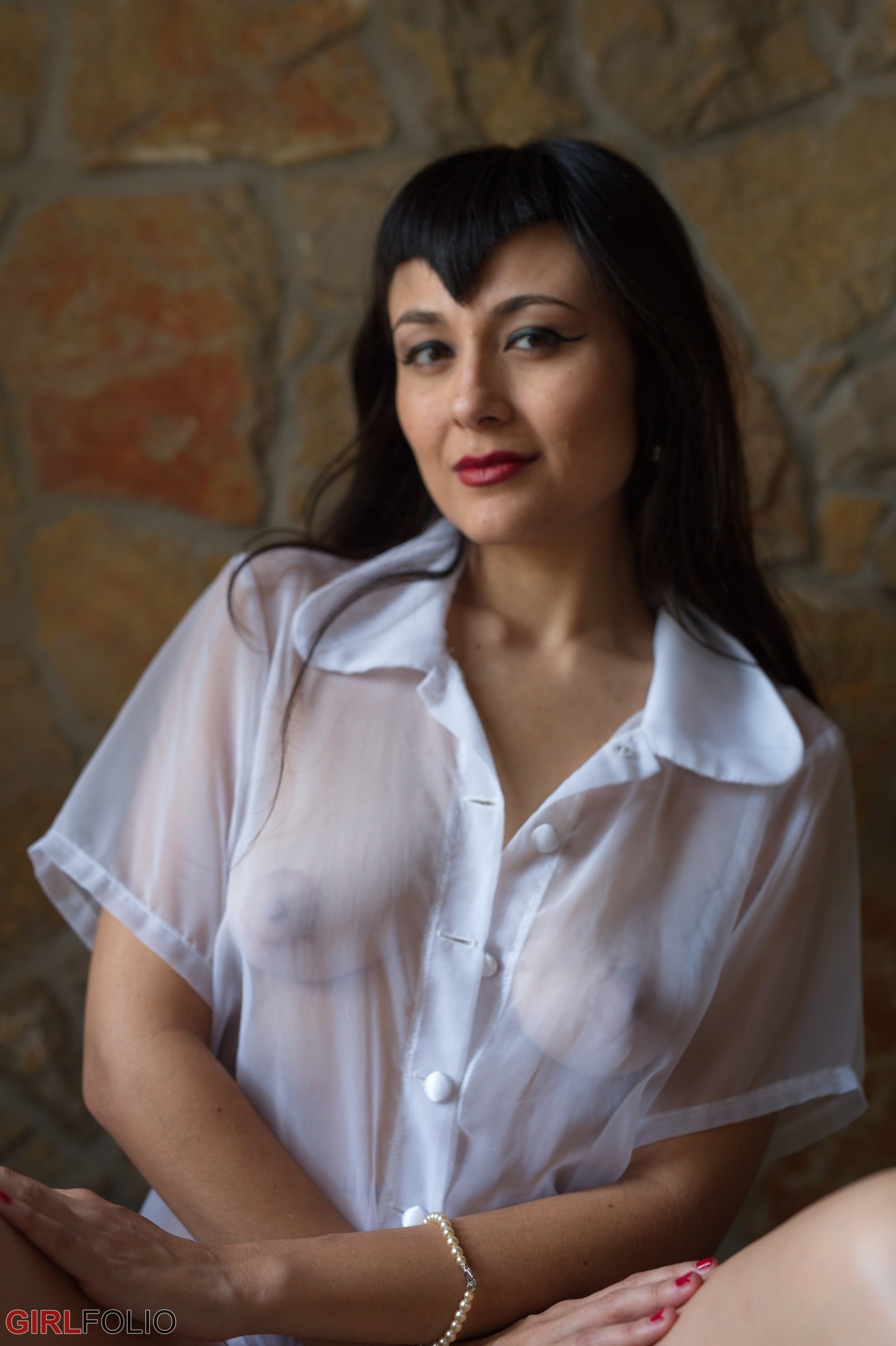 Brunette Babe Shows Off Her Hairy Snatch